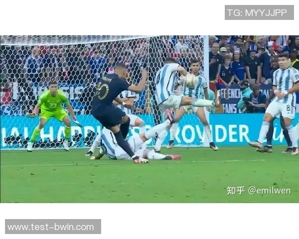 足球比赛手球规则解析及其对比赛结果的影响探讨